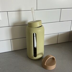 Binkmade Day Bottle in Sand (Silicone sleeve, carry cap, and straw & cap only)